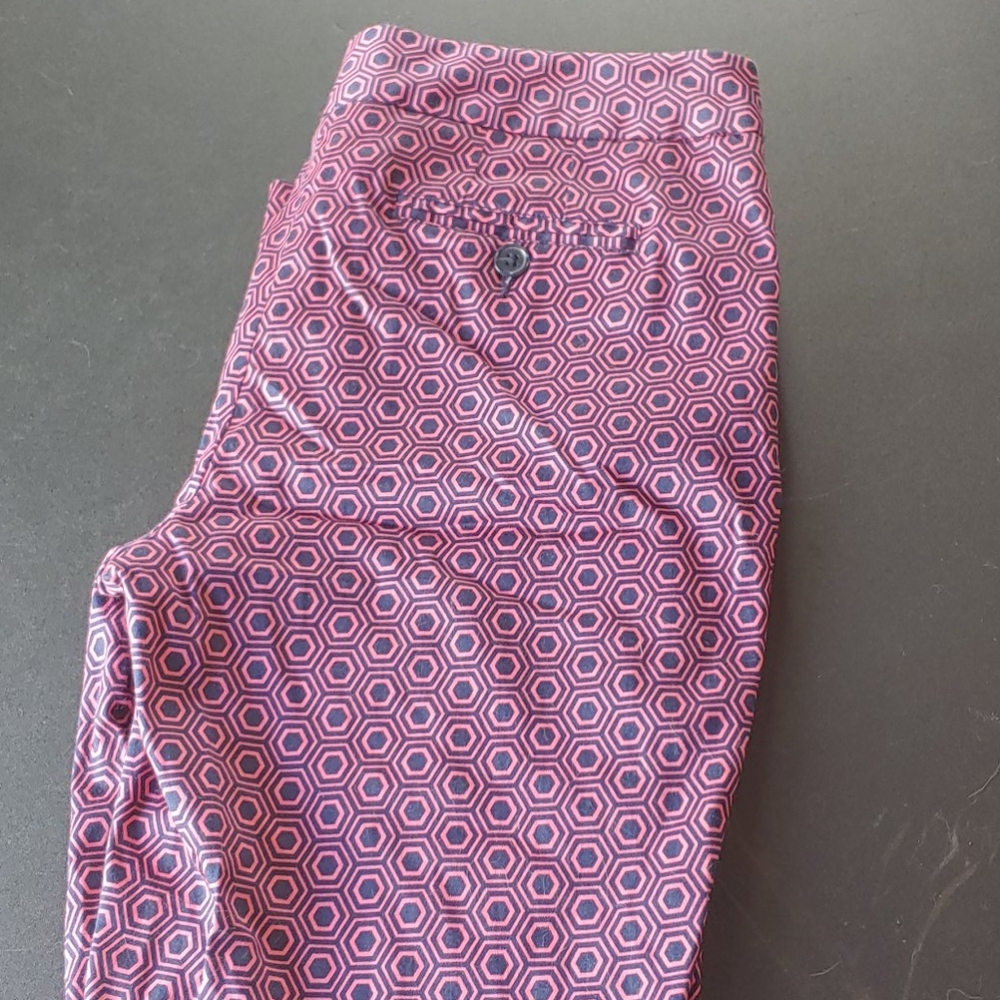 Geometric patterned crops